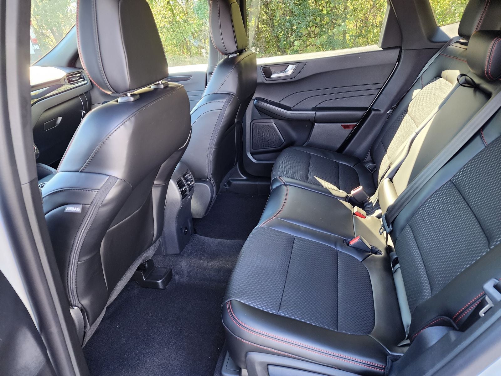 2026 Ford Escape Hybrid ST-Line Select