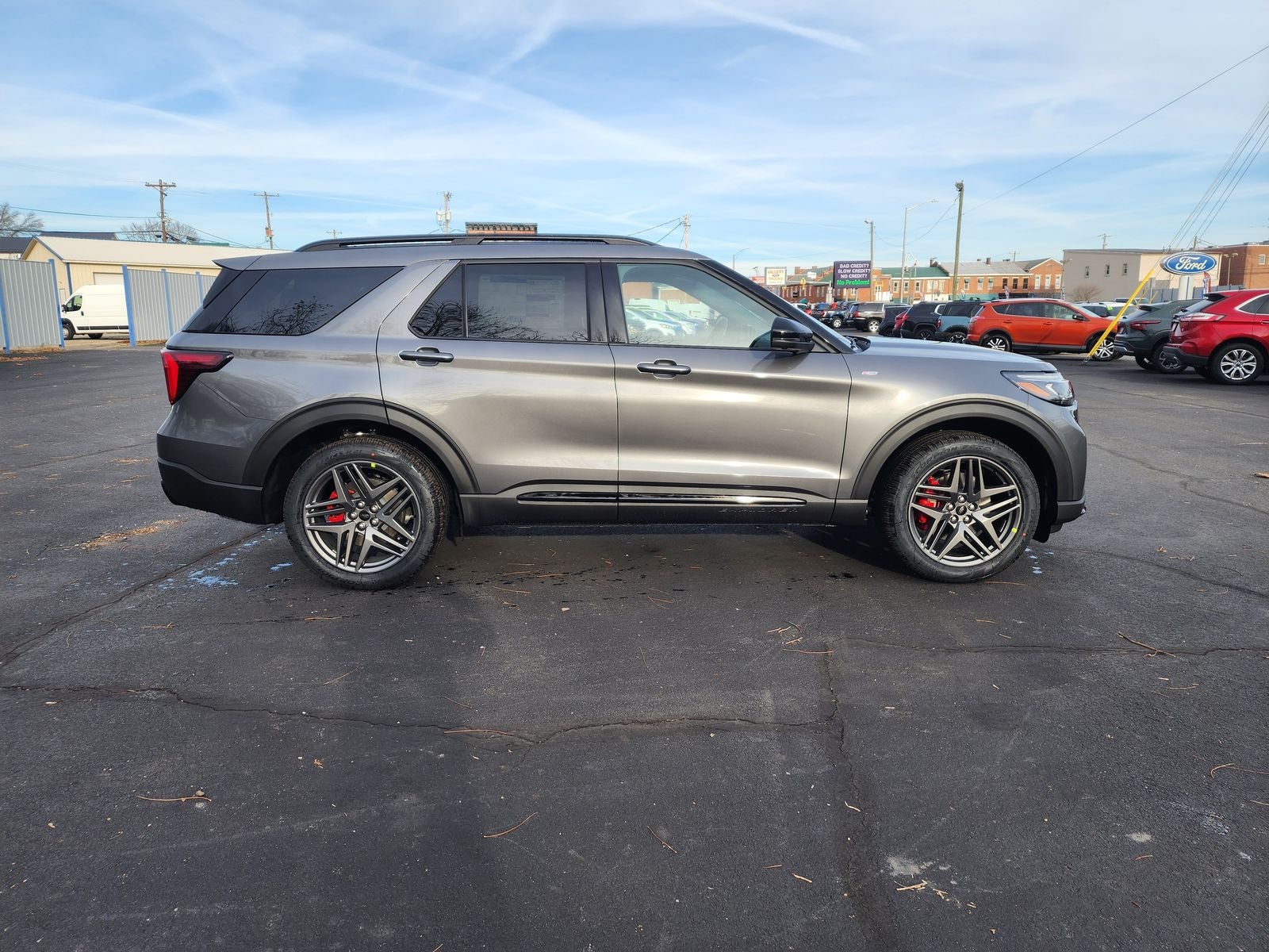 2026 Ford Explorer ST-Line