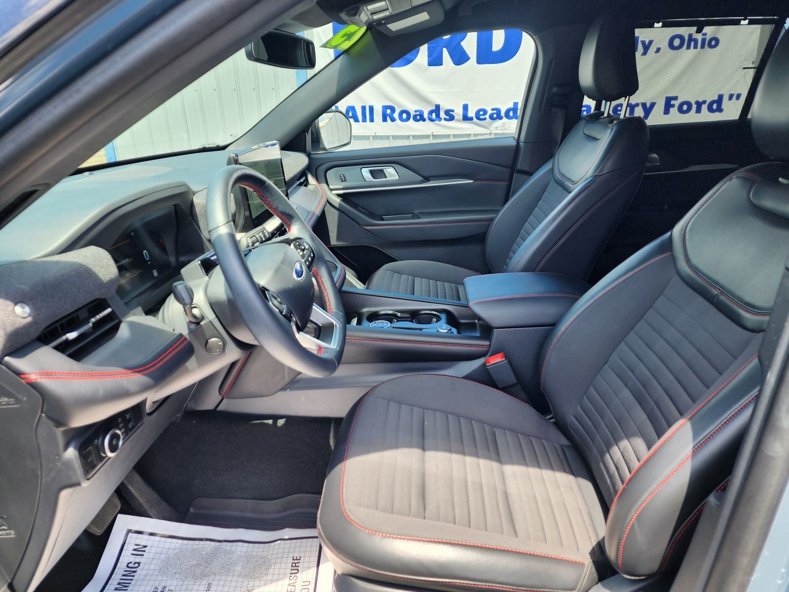 2025 Ford Explorer ST-Line