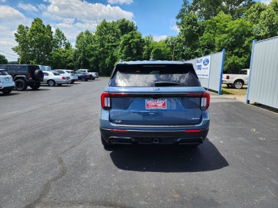 2025 Ford Explorer ST-Line