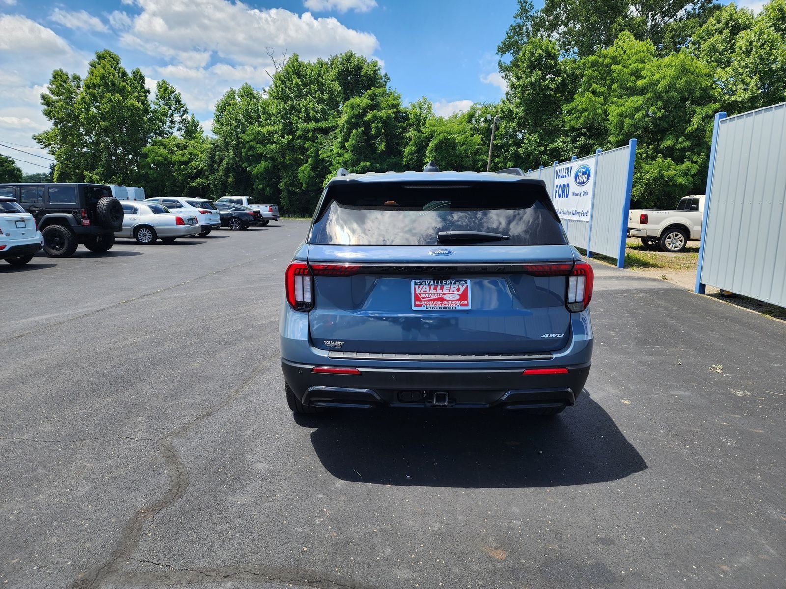 2025 Ford Explorer ST-Line