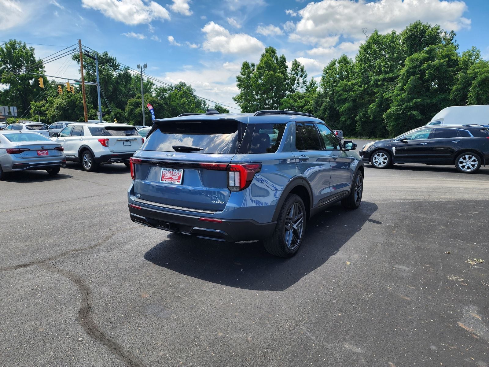 2025 Ford Explorer ST-Line