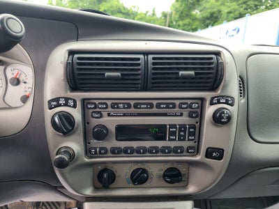 2001 Ford Explorer Sport Trac Base