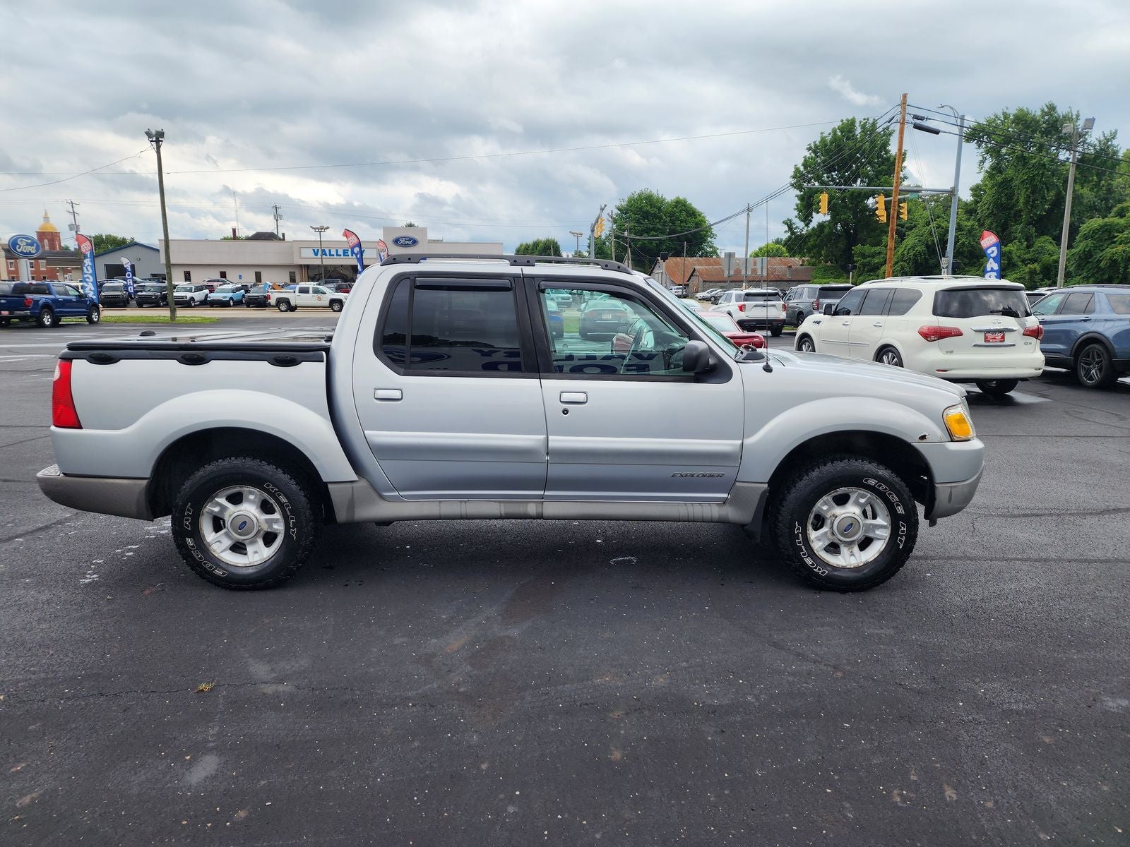 2001 Ford Explorer Sport Trac Base