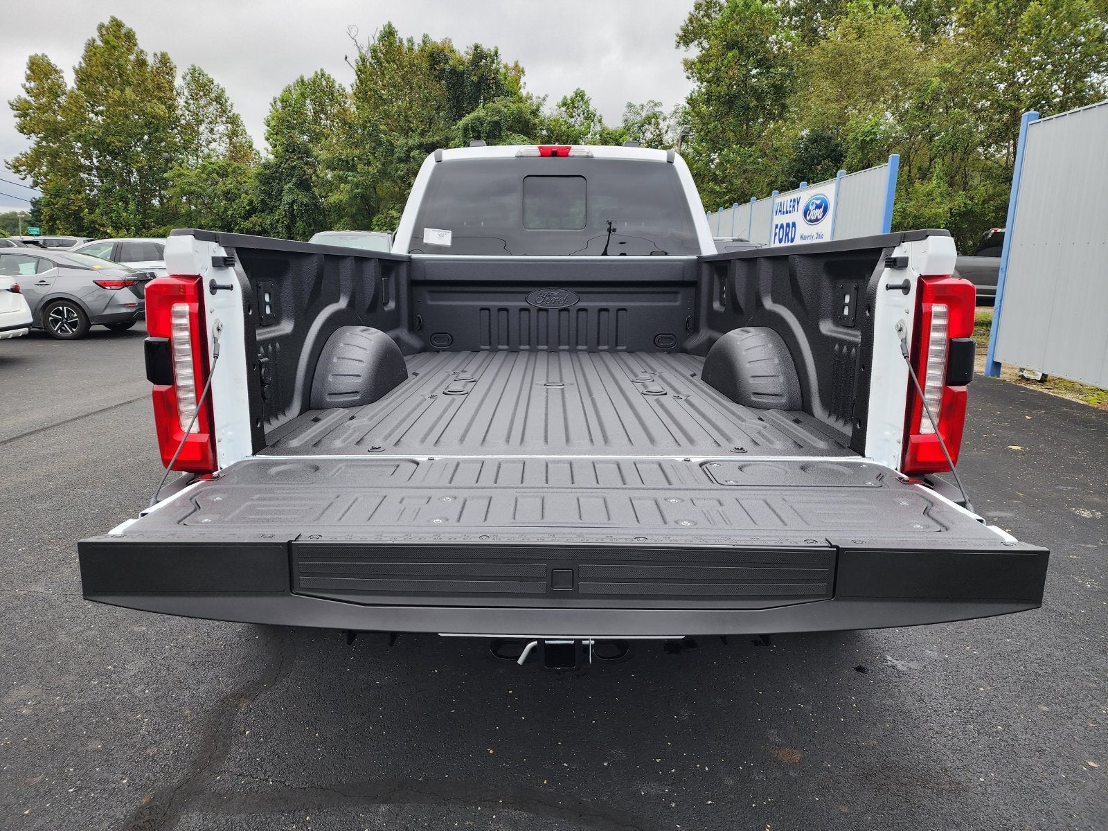2027 Ford F-350SD DRW