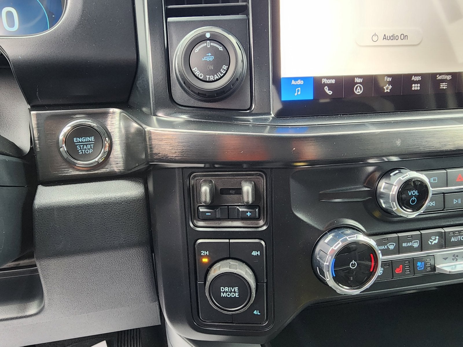 2027 Ford F-350SD DRW