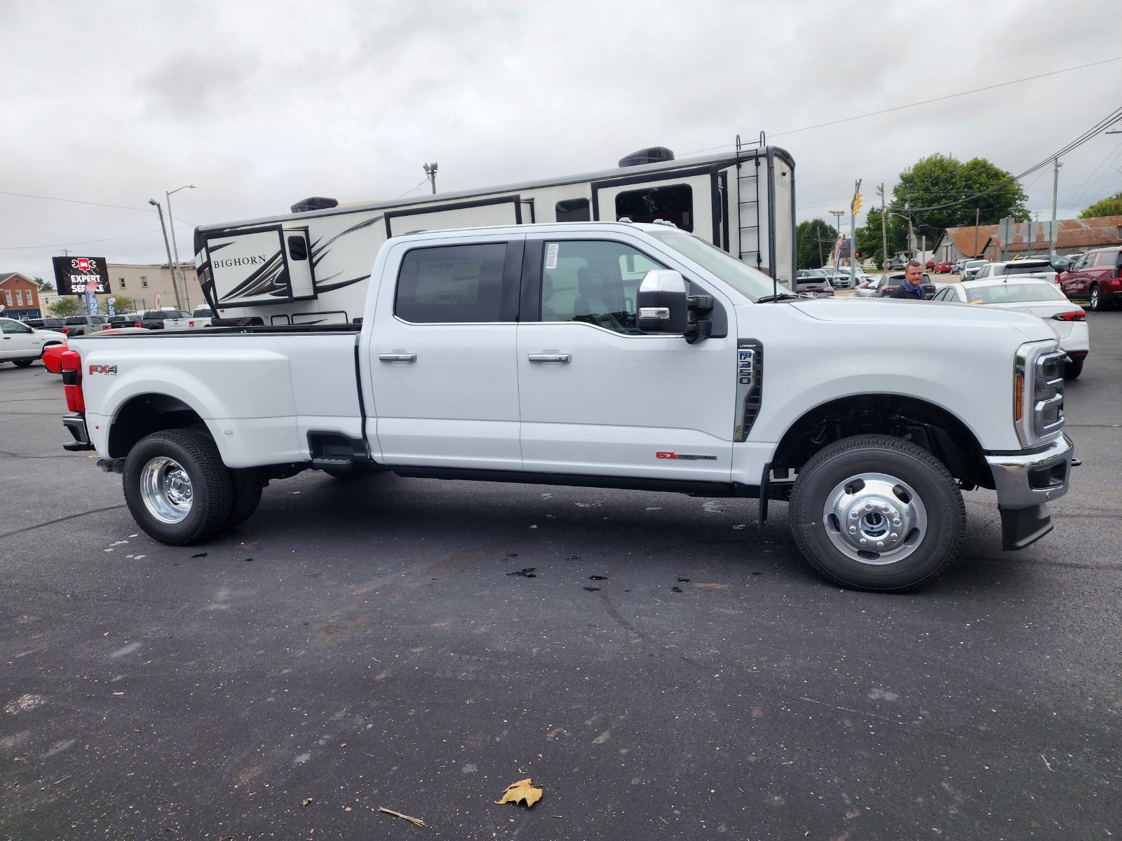 2027 Ford F-350SD DRW