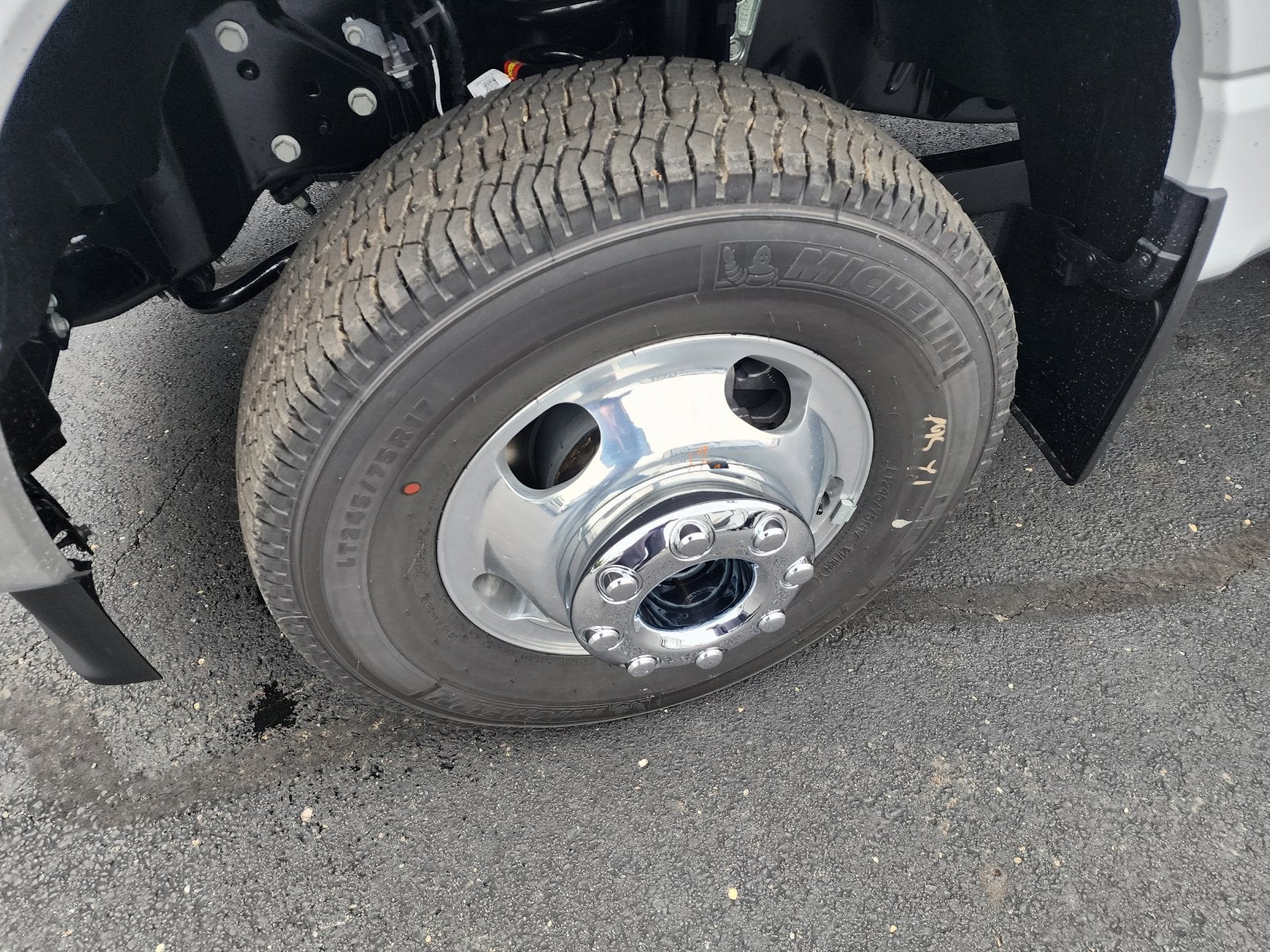 2027 Ford F-350SD DRW
