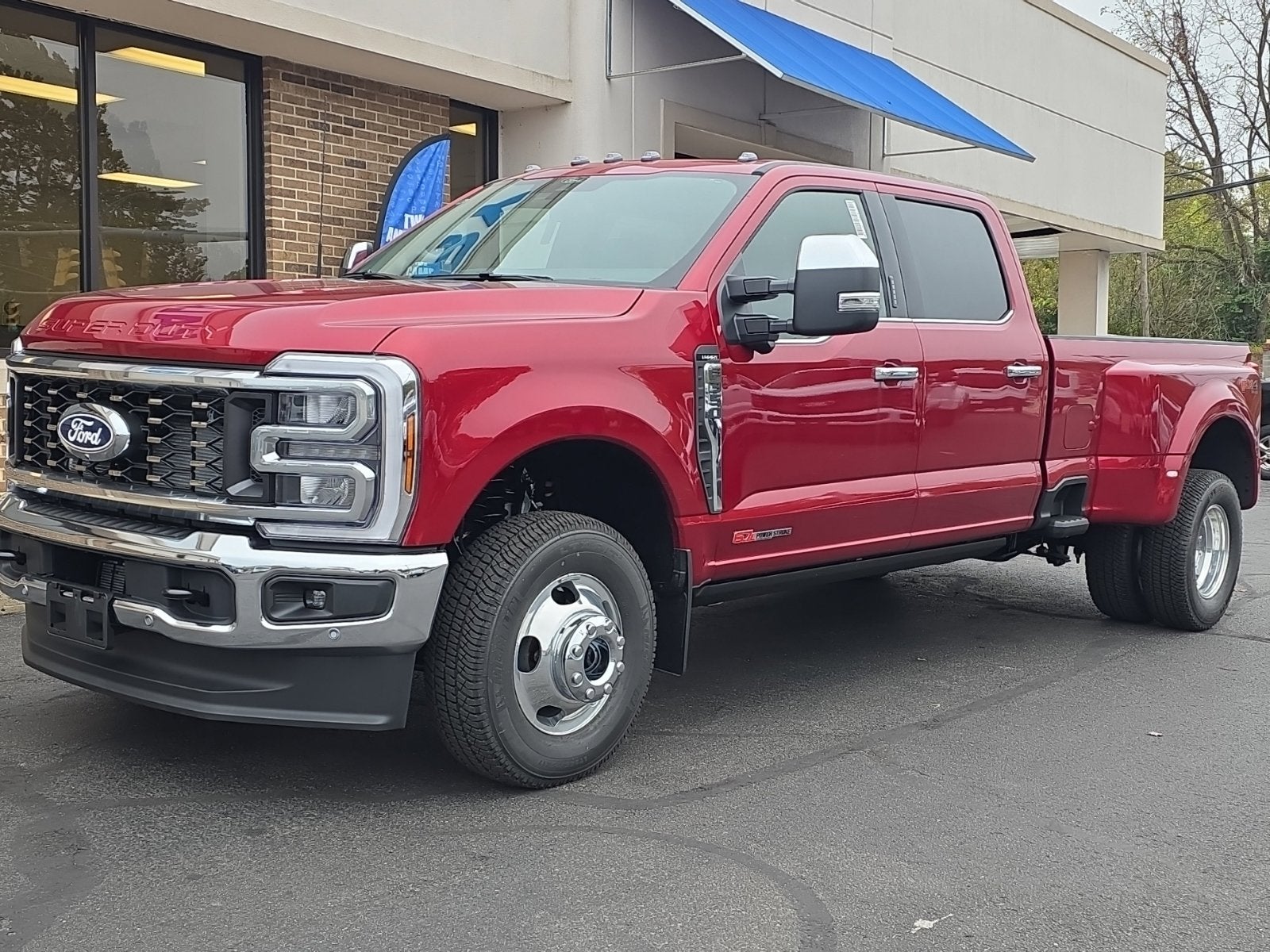 2027 Ford F-350SD Lariat DRW