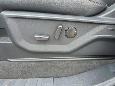 2027 Ford F-350SD Lariat DRW