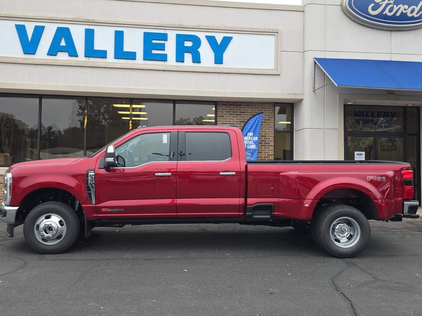 2027 Ford F-350SD Lariat DRW