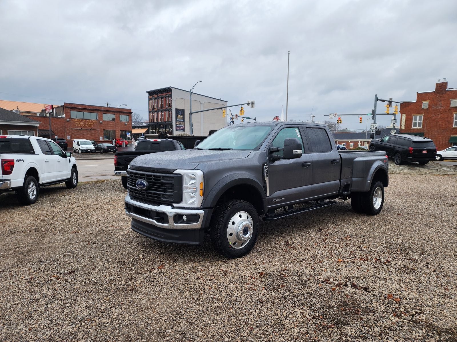 2026 Ford F-450SD DRW