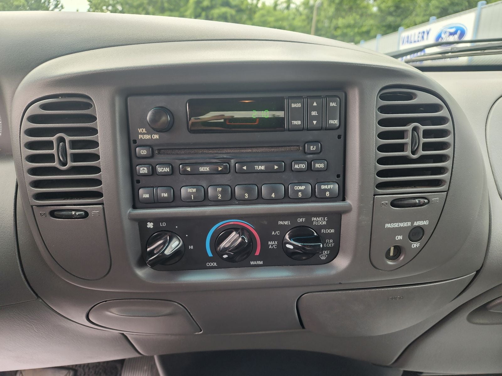 2001 Ford F-150 XLT