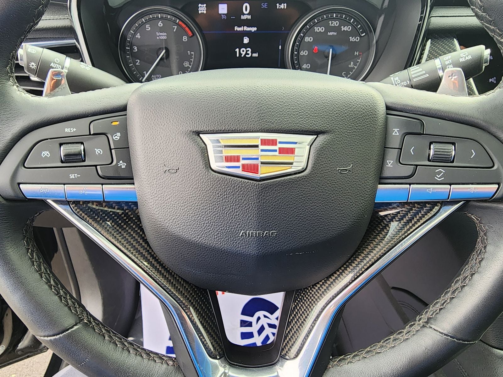 2024 Cadillac XT6 Sport