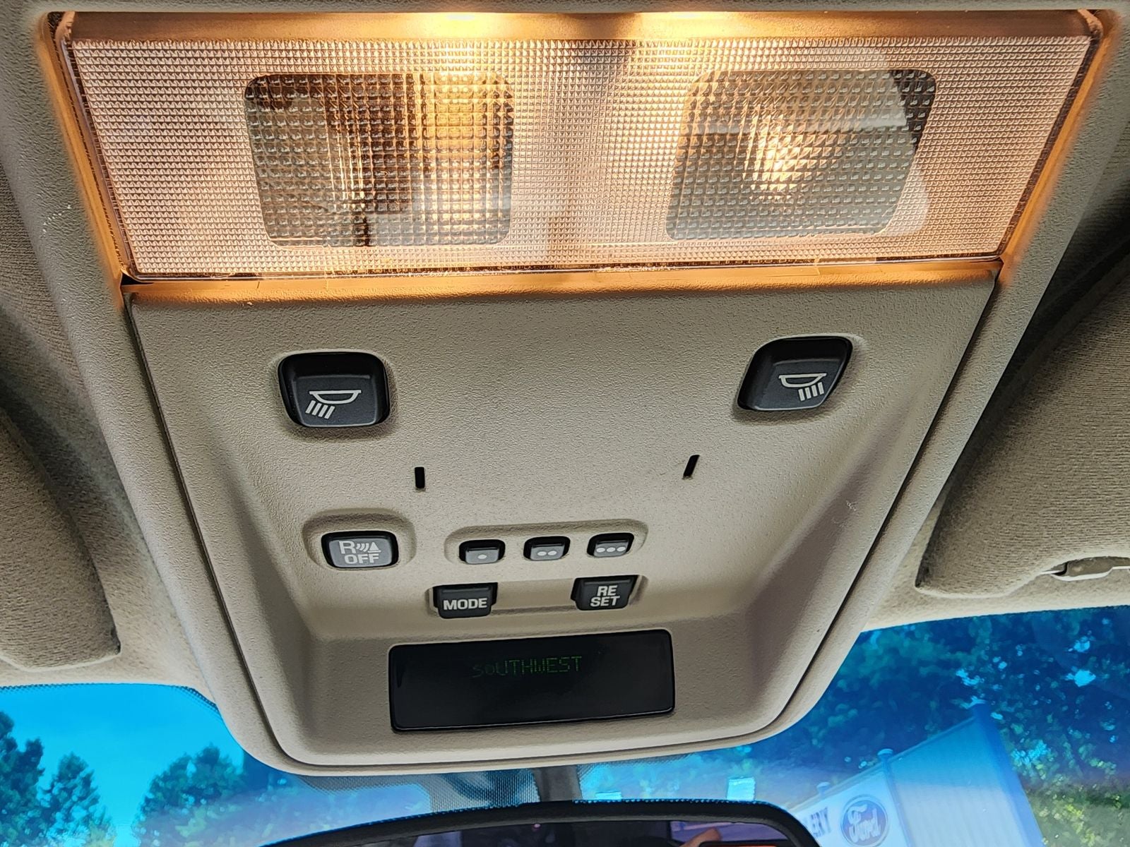 2004 Lincoln Town Car Ultimate