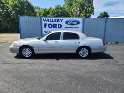 2004 Lincoln Town Car Ultimate