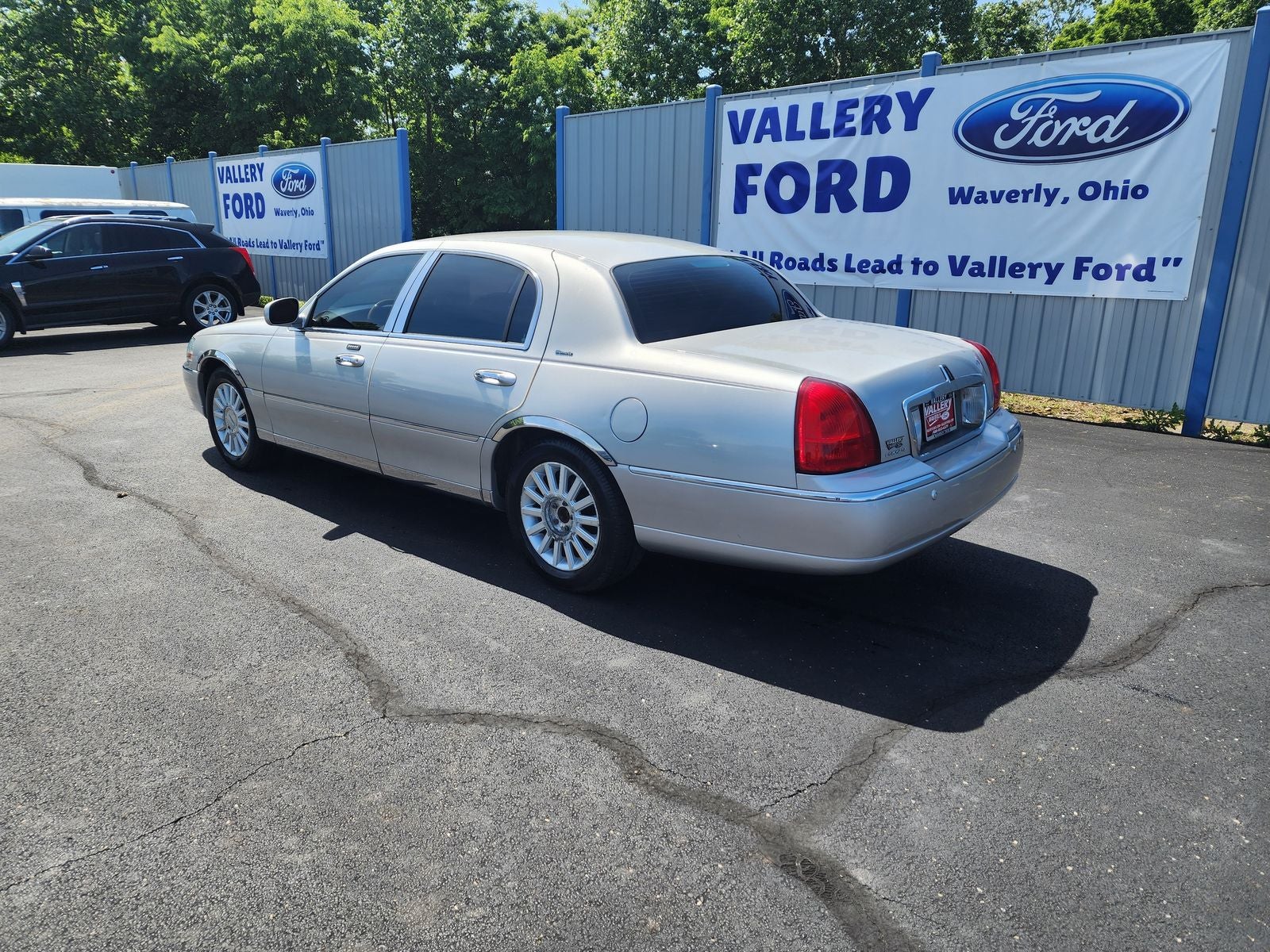 2004 Lincoln Town Car Ultimate