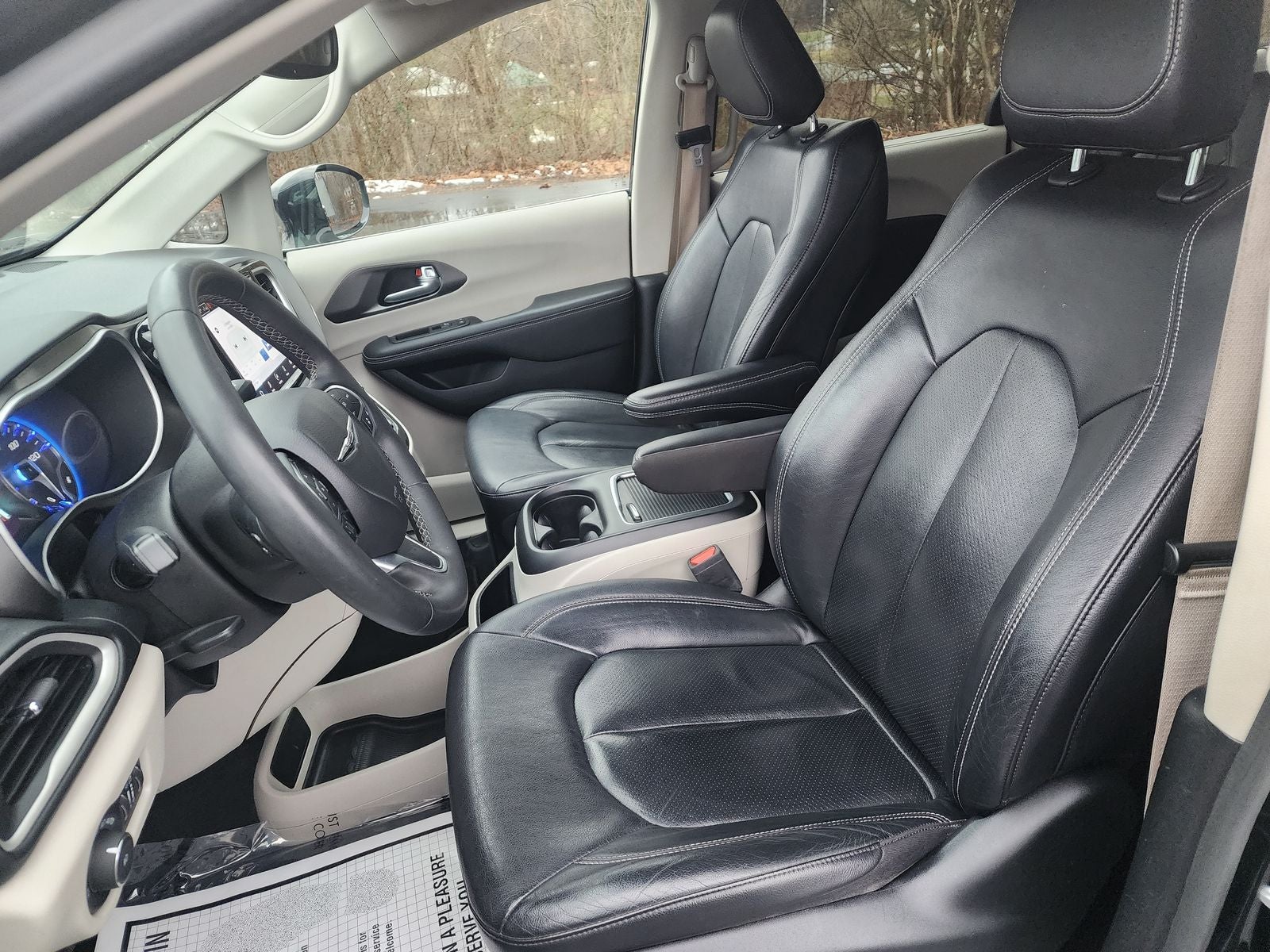 2022 Chrysler Pacifica Touring L