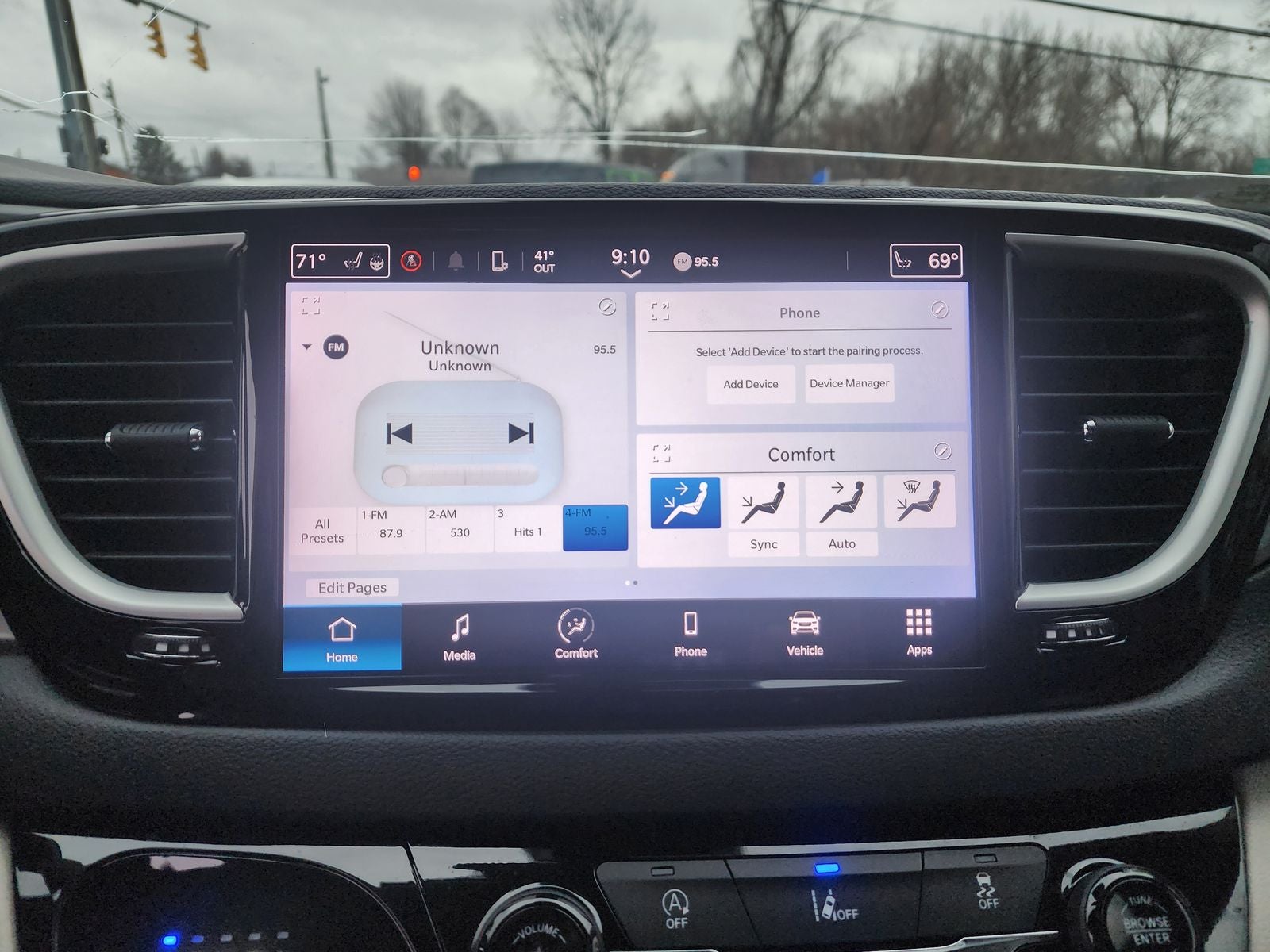 2022 Chrysler Pacifica Touring L