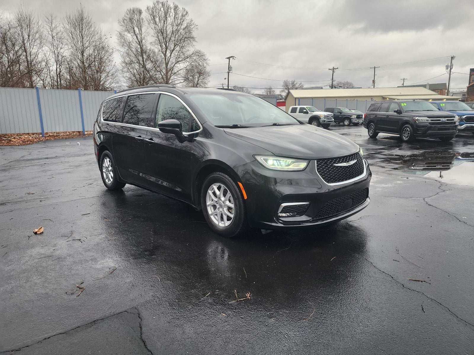 2022 Chrysler Pacifica Touring L