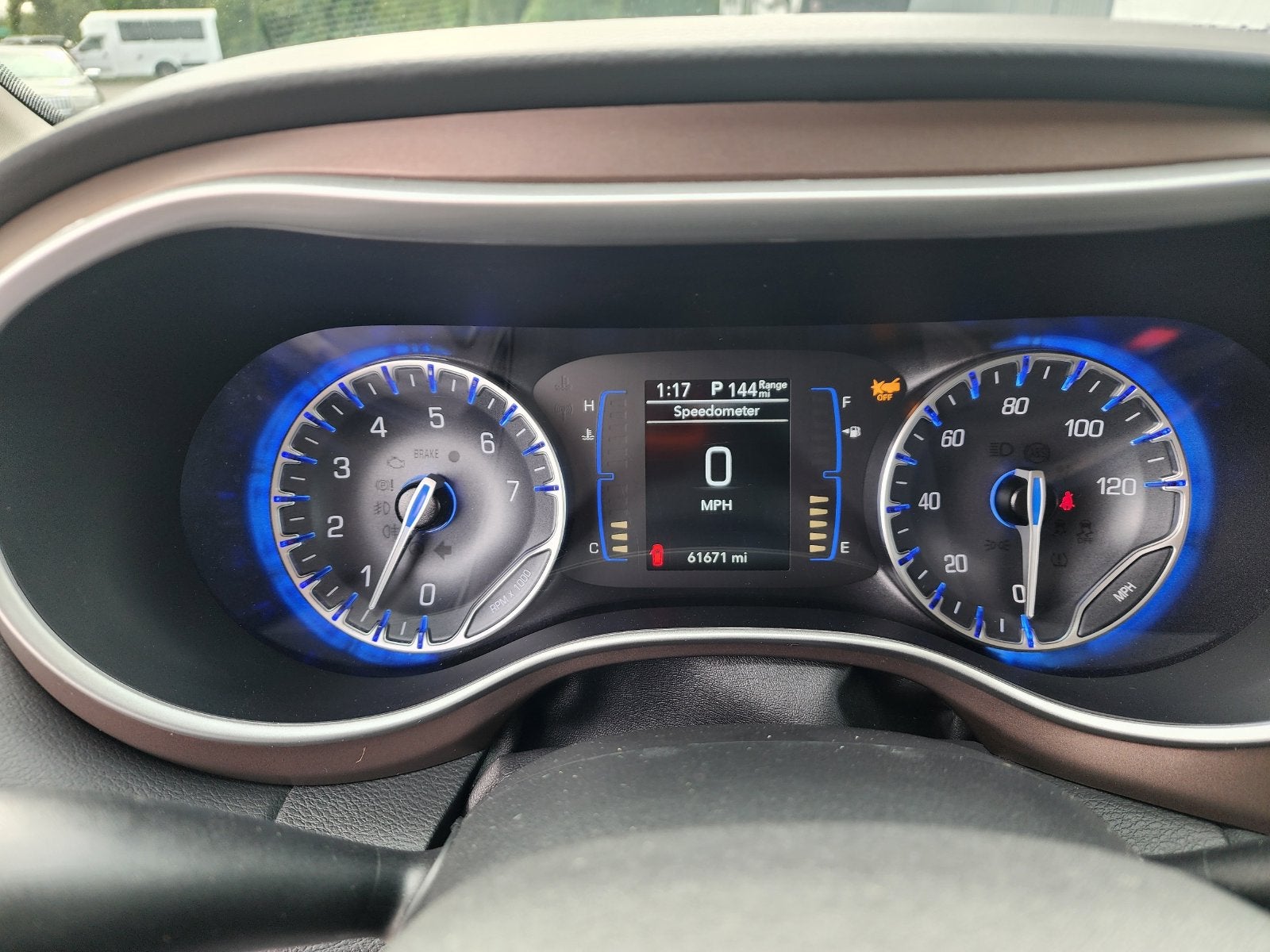 2023 Chrysler Voyager LX