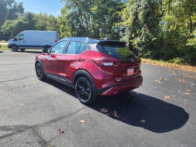 2023 Nissan Kicks SR