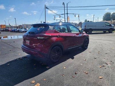 2023 Nissan Kicks SR