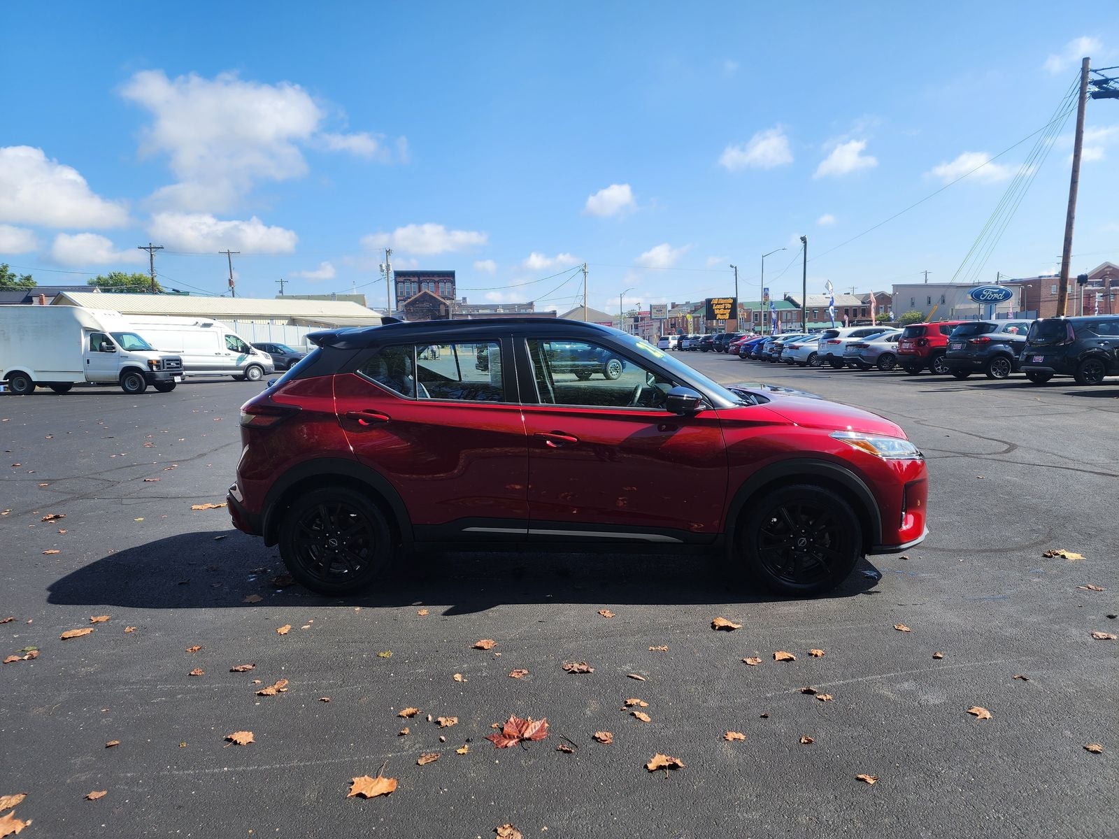 2023 Nissan Kicks SR