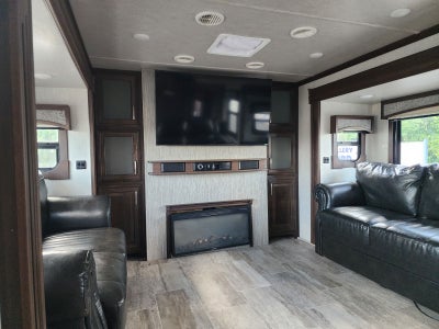 2019 Heartland BigHorn 5th Wheel