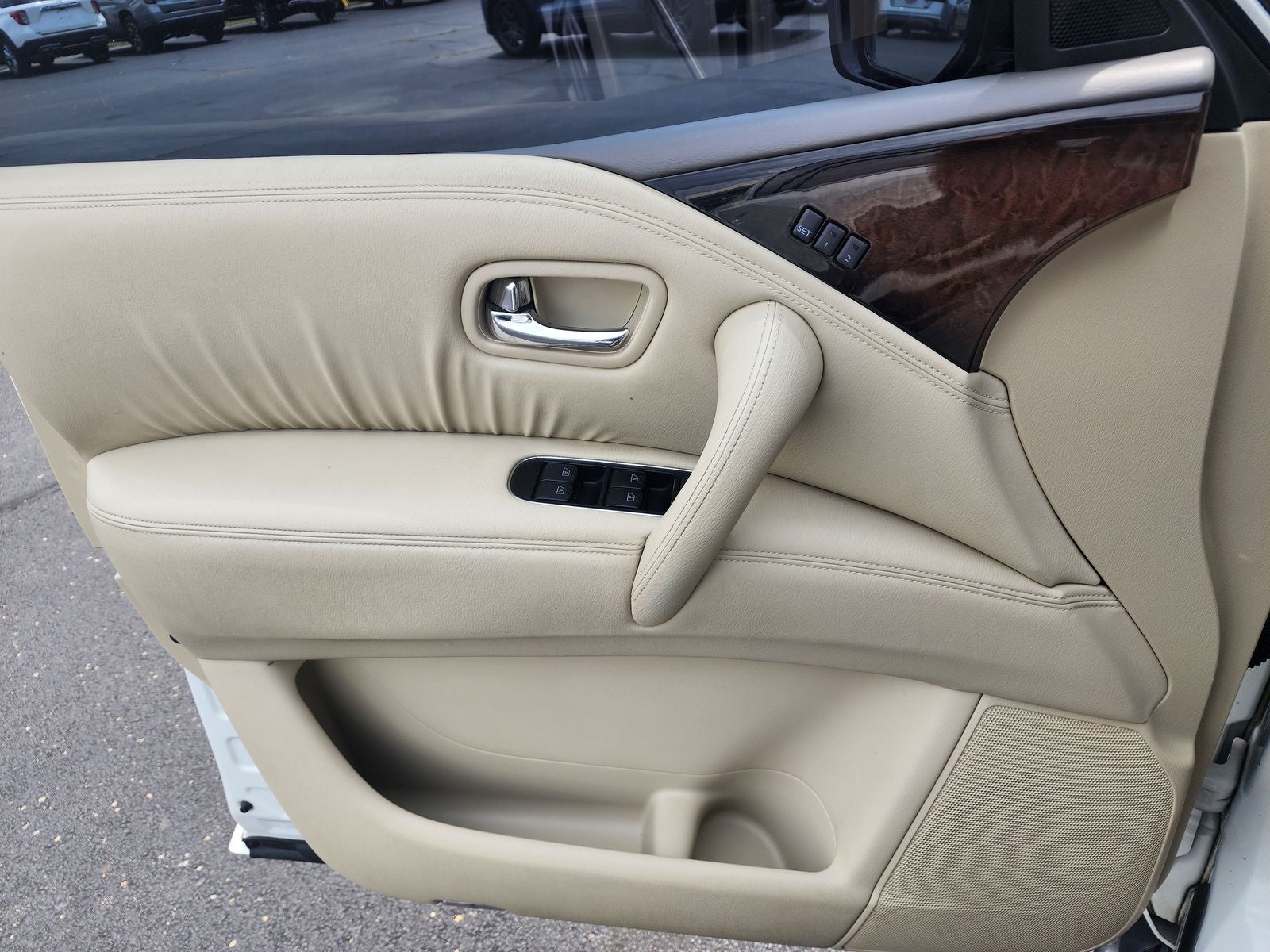 2012 INFINITI QX56 Base