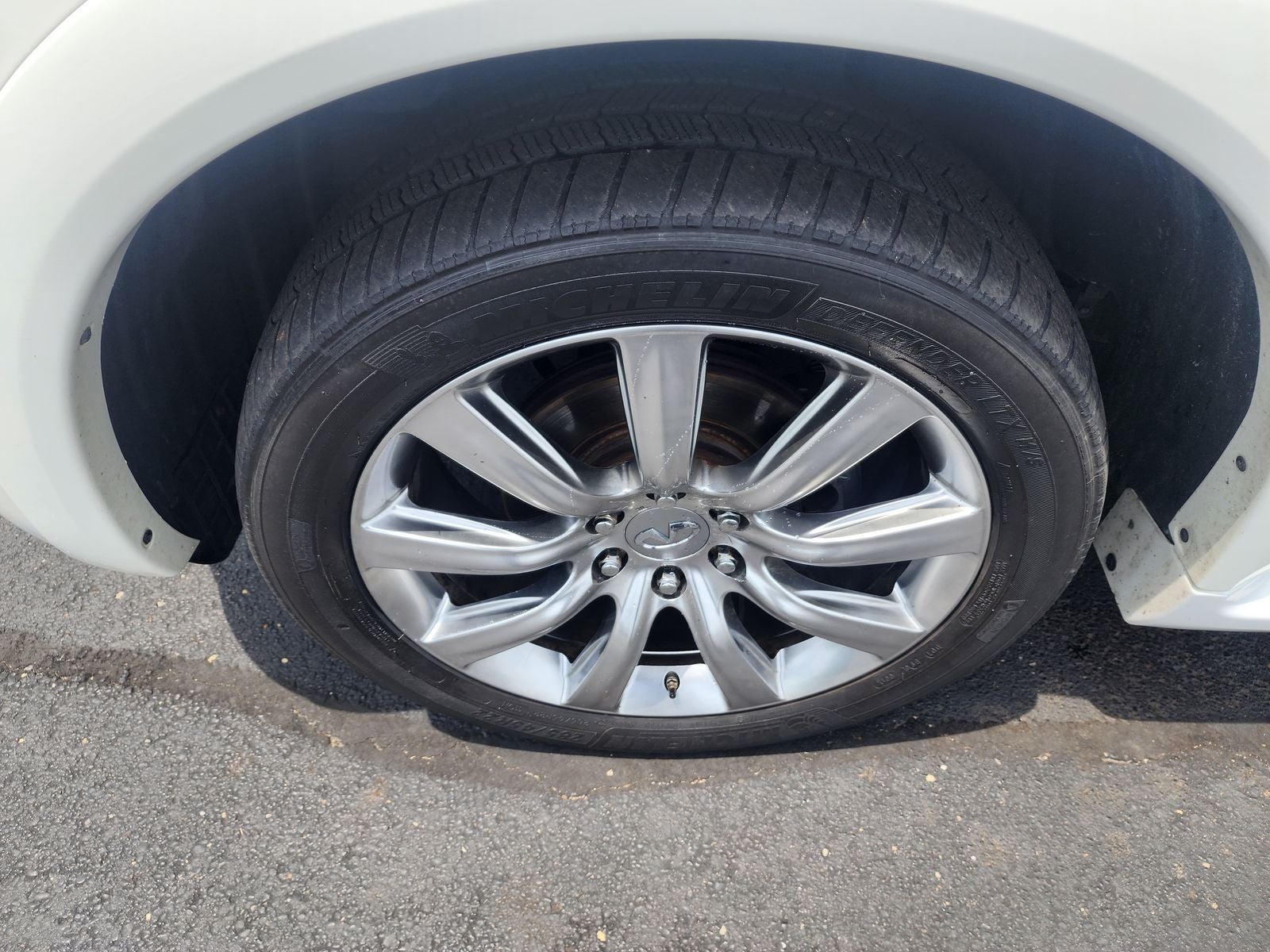 2012 INFINITI QX56 Base