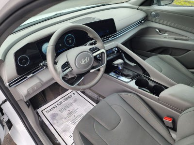 2025 Hyundai Elantra SEL Convenience